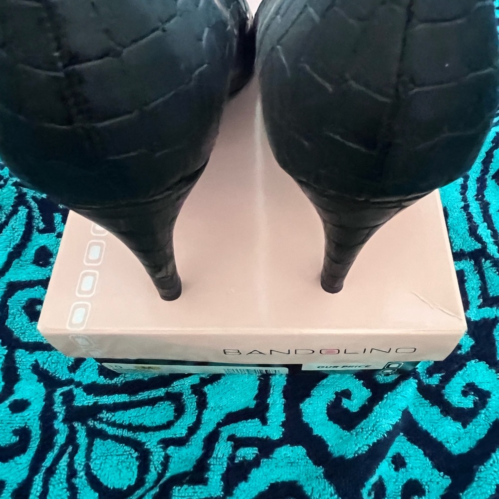 Bandolino Black Stiletto Heels - Picture 6 of 10